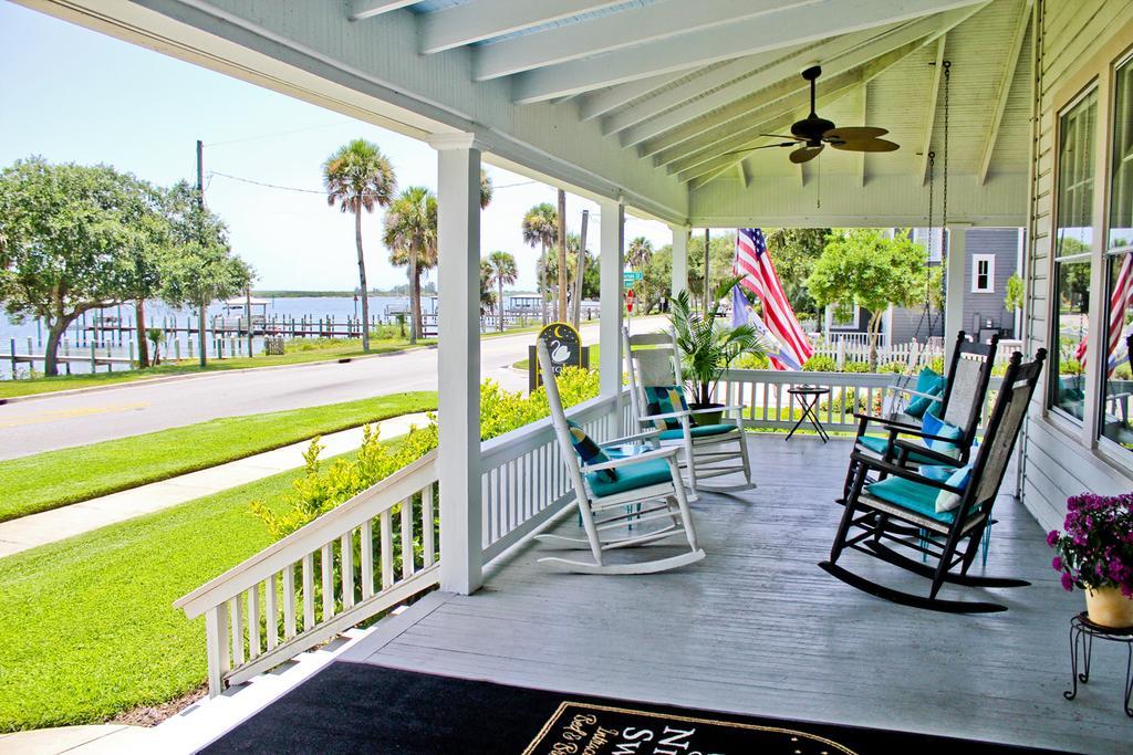 Night Swan Intracoastal Bed & Breakfast New Smyrna Beach Eksteriør bilde