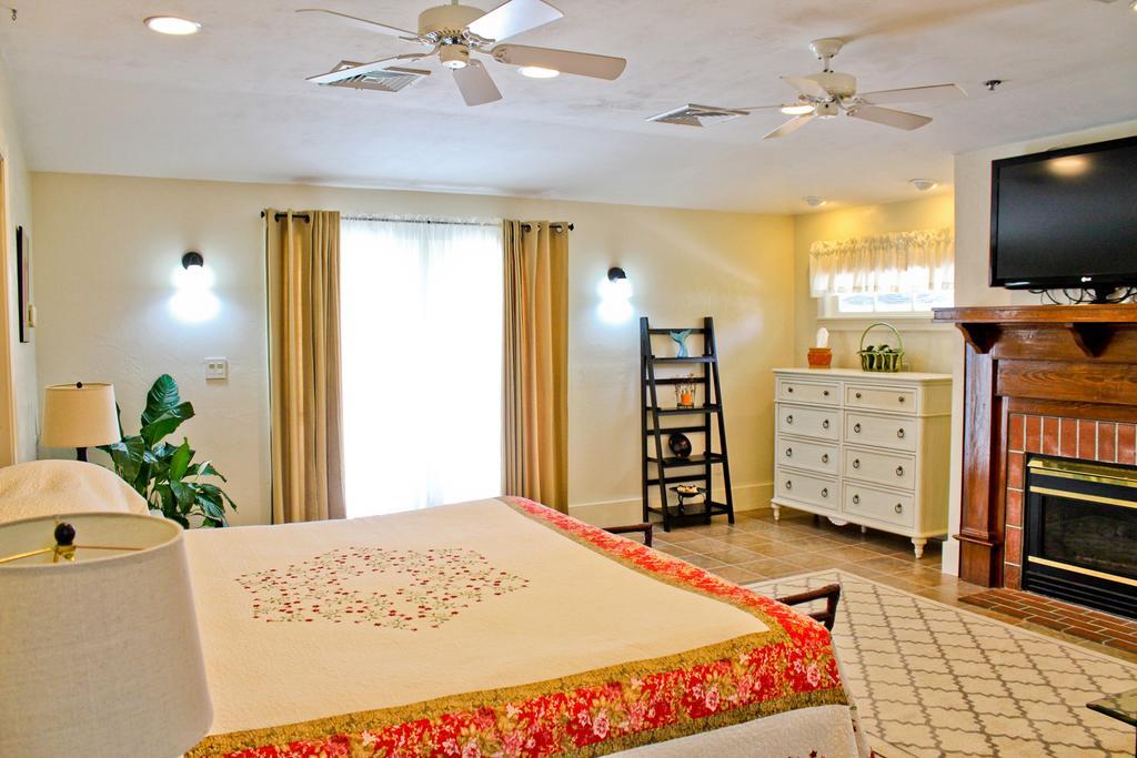 Night Swan Intracoastal Bed & Breakfast New Smyrna Beach Eksteriør bilde